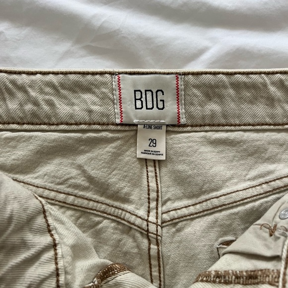 NWOT Urban outfitters a line off-white shorts - Picture 4 of 5